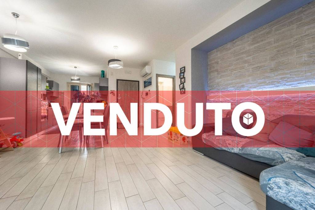 appartamento in vendita a Marino in zona Cava dei Selci