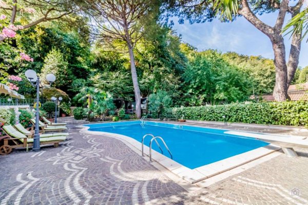 casa indipendente in vendita a Marino