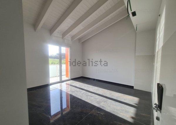 appartamento in vendita a Marino in zona Santa Maria delle Mole