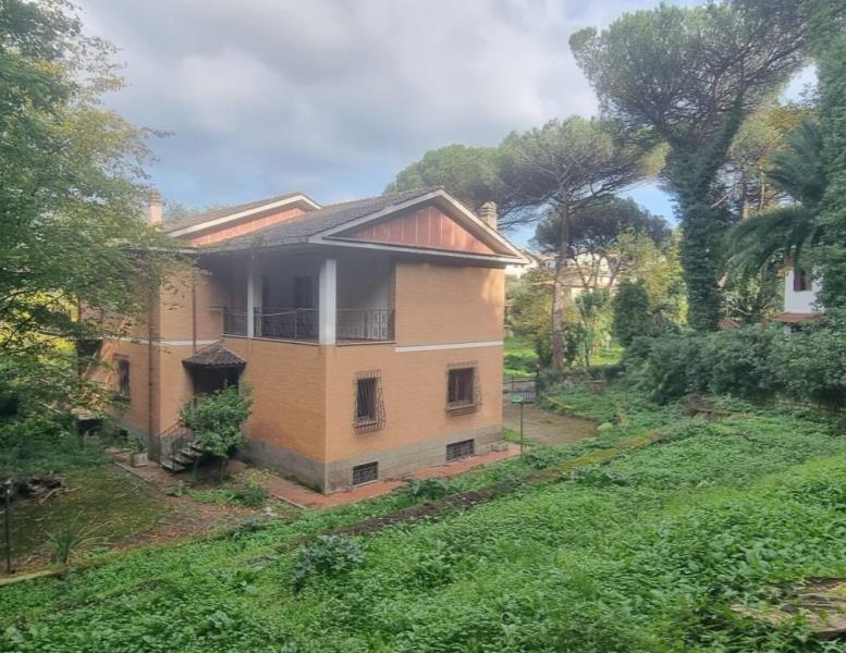 casa indipendente in vendita a Marino in zona Poggio delle Mole
