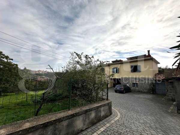 casa indipendente in vendita a Marino