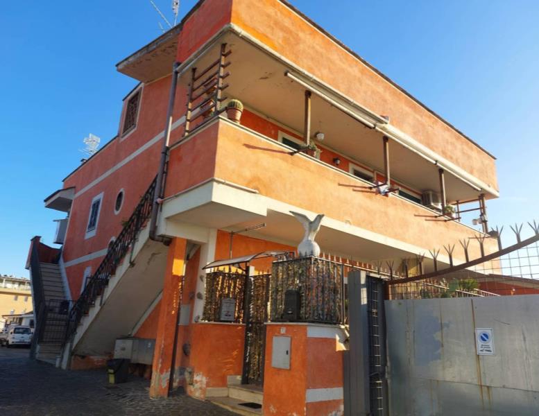 appartamento in vendita a Marino in zona Poggio delle Mole