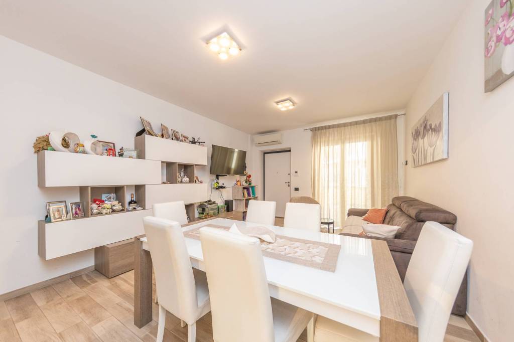 appartamento in vendita a Marino in zona Poggio delle Mole
