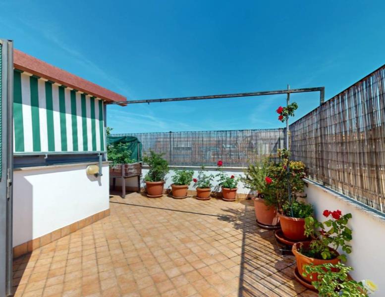 appartamento in vendita a Marino in zona Santa Maria delle Mole