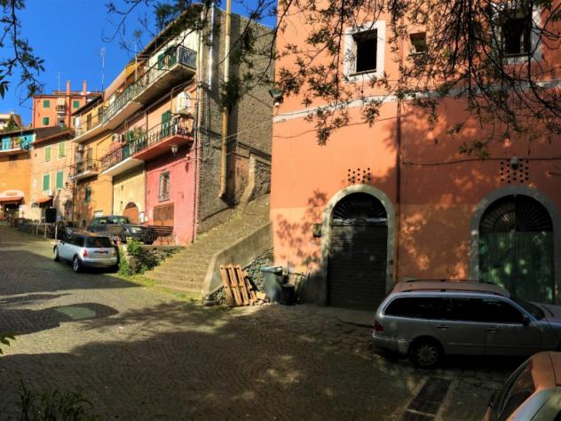 negozio in vendita a Marino