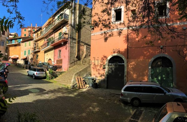 ufficio in vendita a Marino