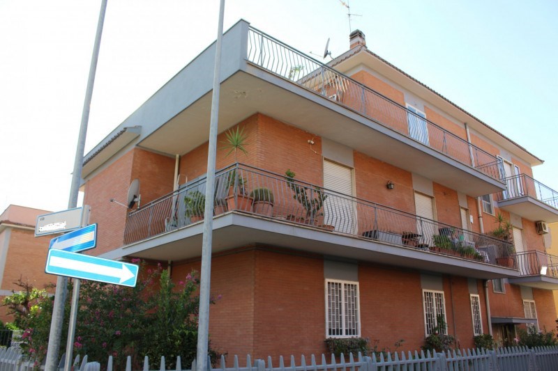 appartamento in vendita a Marino in zona Cava dei Selci