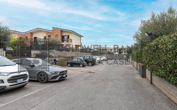 appartamento in vendita a Marino in zona Santa Maria delle Mole
