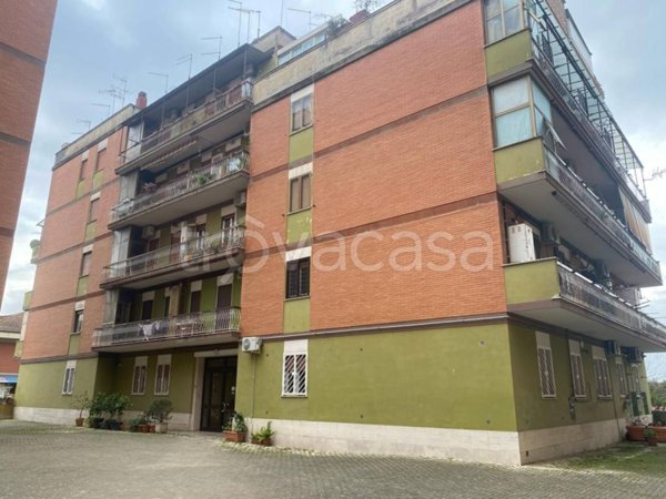 appartamento in vendita a Marino in zona Santa Maria delle Mole