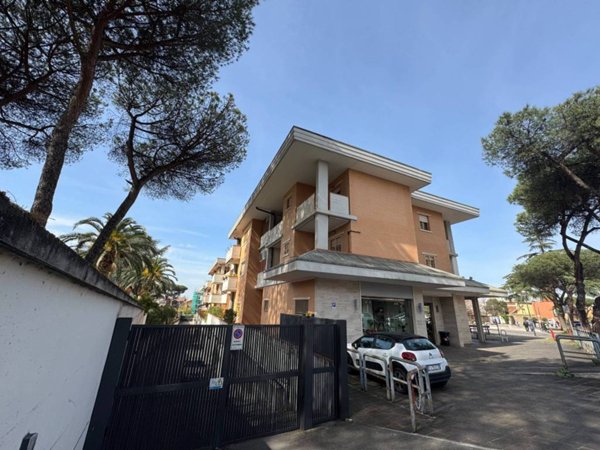 appartamento in vendita a Marino in zona Poggio delle Mole