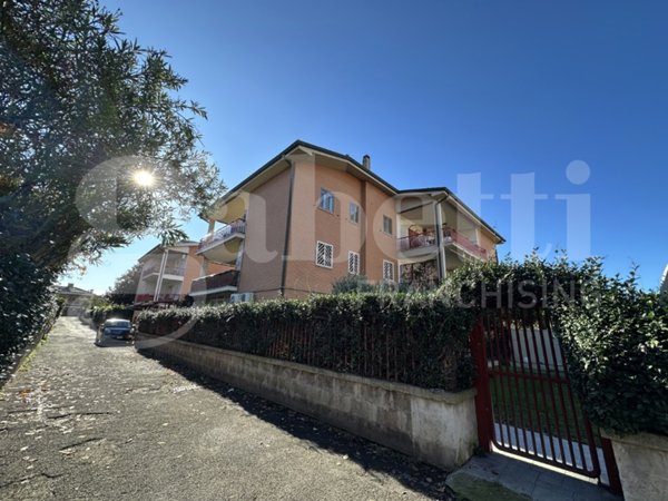 appartamento in vendita a Marino in zona Santa Maria delle Mole