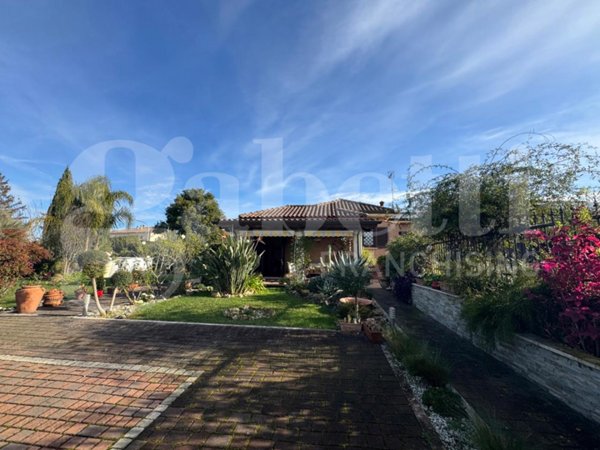 casa indipendente in vendita a Marino