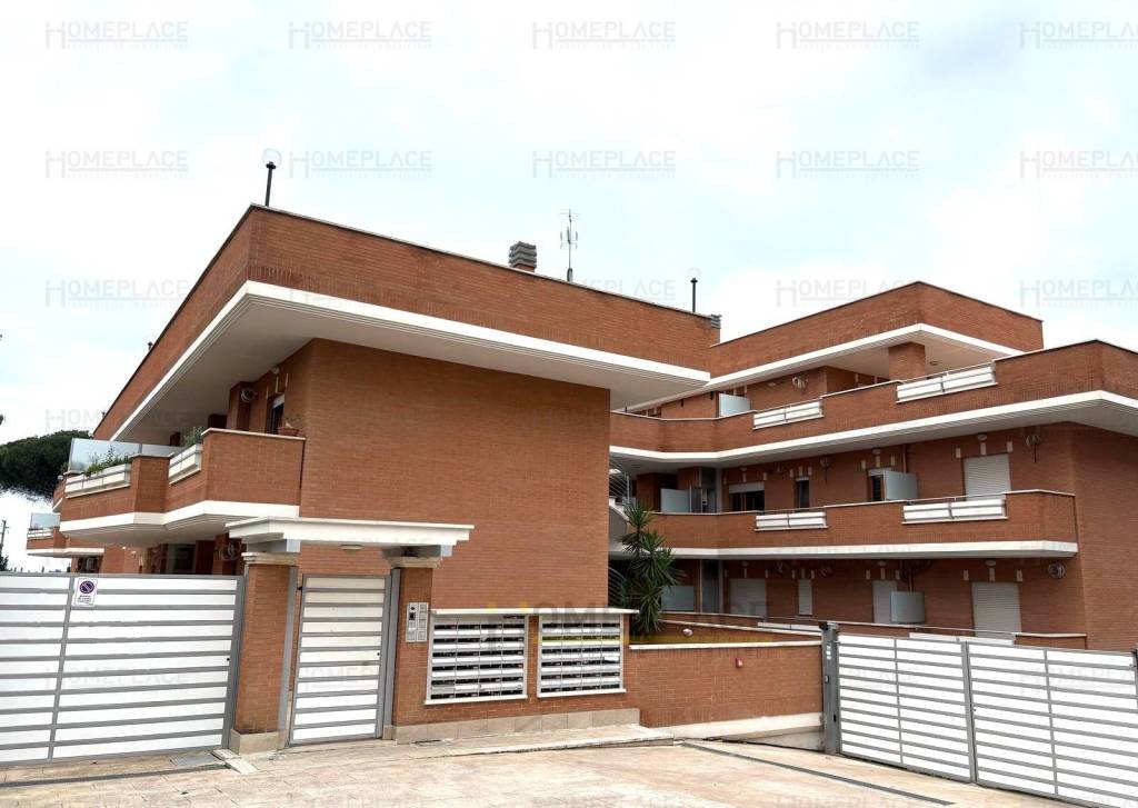 appartamento in vendita a Marino in zona Poggio delle Mole