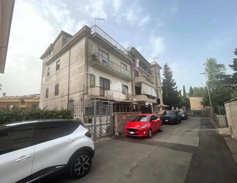 appartamento in vendita a Marino in zona Cava dei Selci