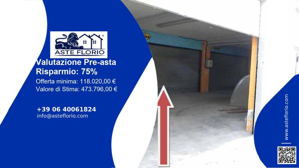 locale commerciale in vendita a Marino in zona Frattocchie