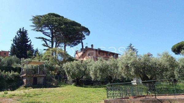 casa indipendente in vendita a Marino in zona Due Santi