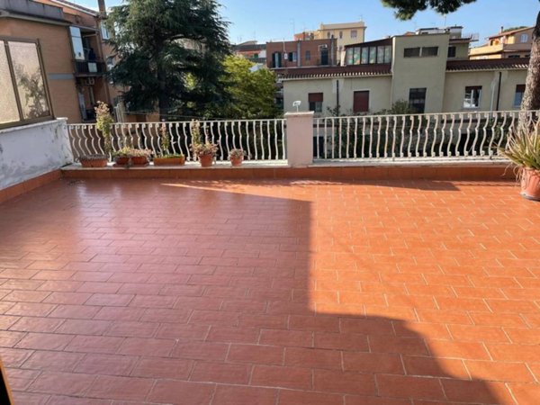 appartamento in vendita a Marino in zona Castelluccia