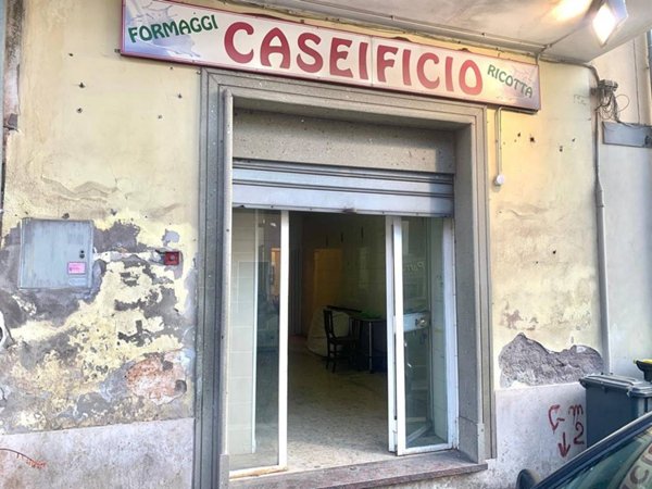 negozio in vendita a Marino
