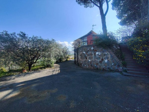 casa indipendente in vendita a Marino in zona Due Santi