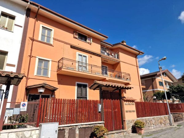 appartamento in vendita a Marino in zona Castelluccia