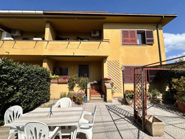 casa indipendente in vendita a Marino in zona Poggio delle Mole