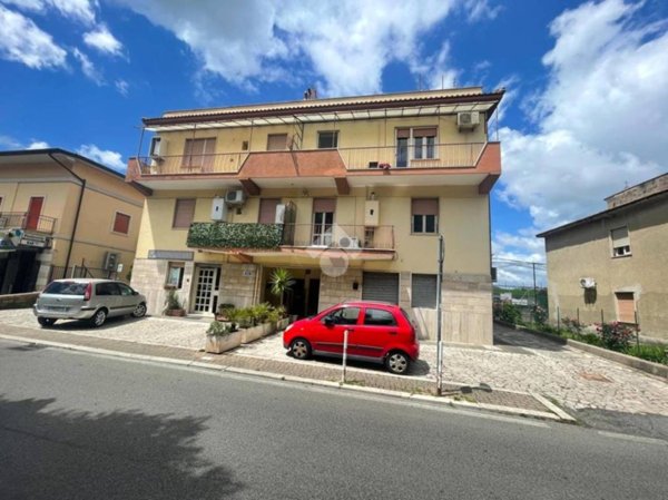 appartamento in vendita a Marino in zona Frattocchie