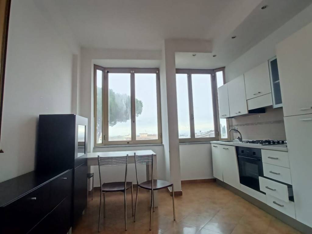 appartamento in vendita a Marino in zona Santa Maria delle Mole