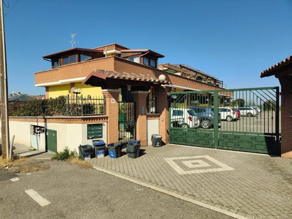appartamento in vendita a Marino in zona Frattocchie