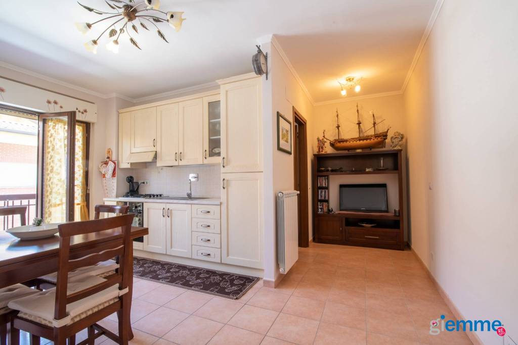 appartamento in vendita a Marino in zona Cava dei Selci