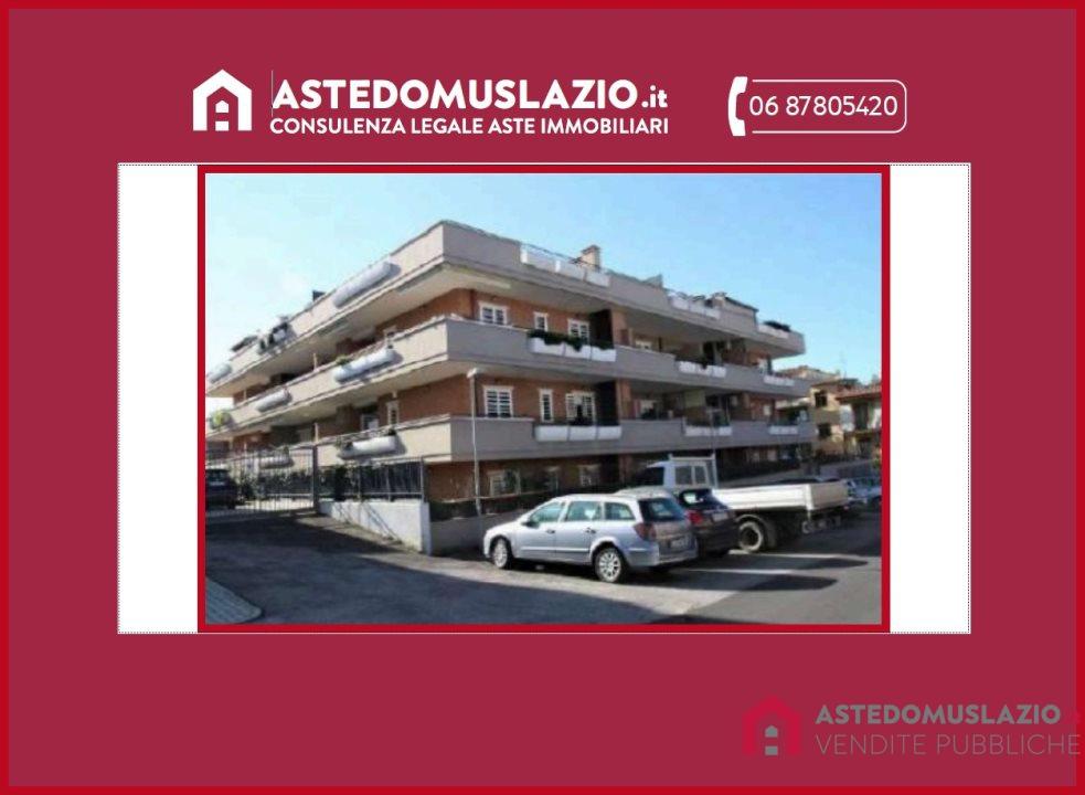 appartamento in vendita a Marino in zona Poggio delle Mole