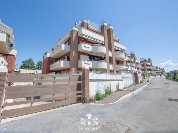 appartamento in vendita a Marino in zona Santa Maria delle Mole