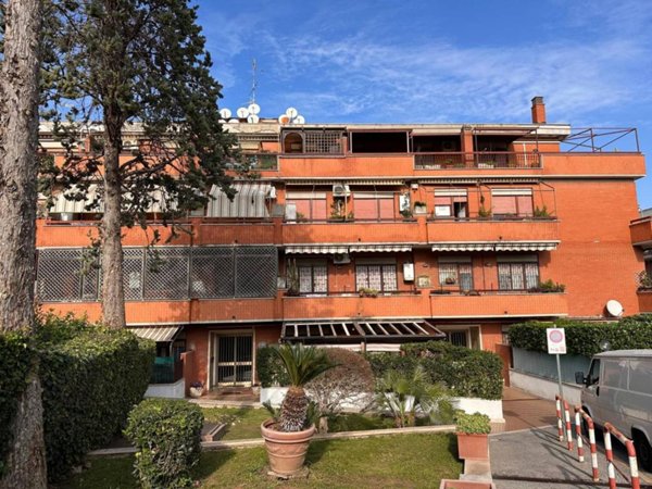 appartamento in vendita a Marino in zona Santa Maria delle Mole
