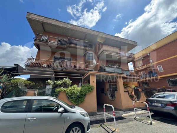 appartamento in vendita a Marino in zona Santa Maria delle Mole