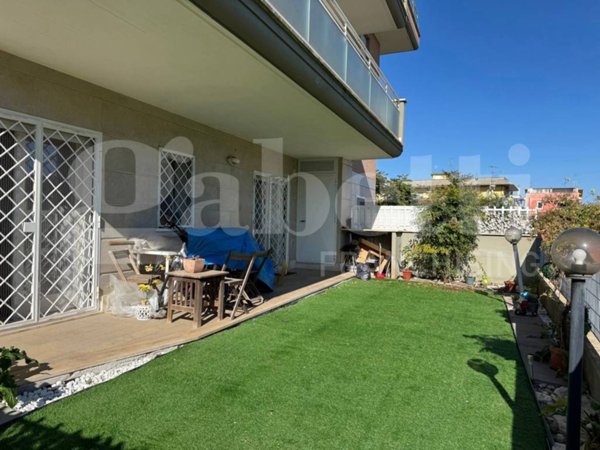 appartamento in vendita a Marino in zona Frattocchie