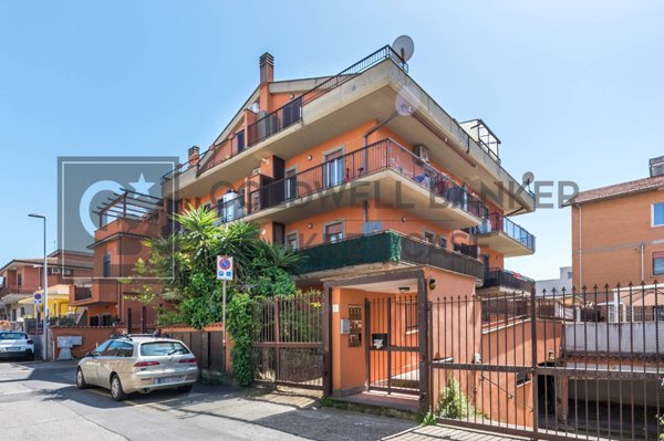 appartamento in vendita a Marino in zona Cava dei Selci