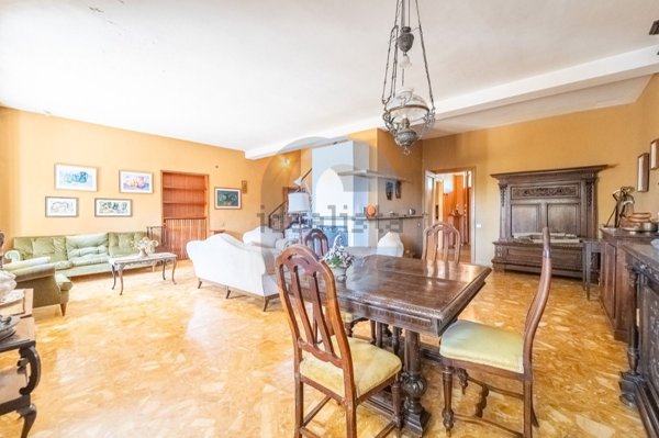 casa indipendente in vendita a Marino