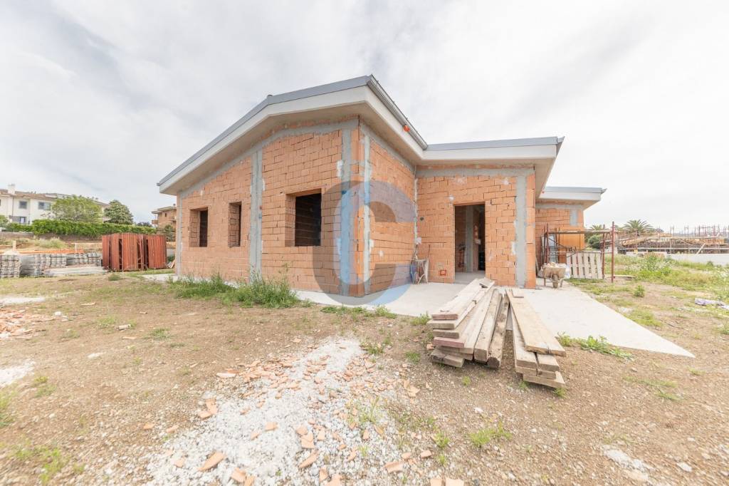 casa indipendente in vendita a Marino in zona Frattocchie