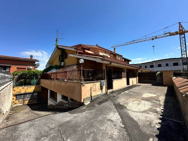 appartamento in vendita a Marino in zona Cava dei Selci