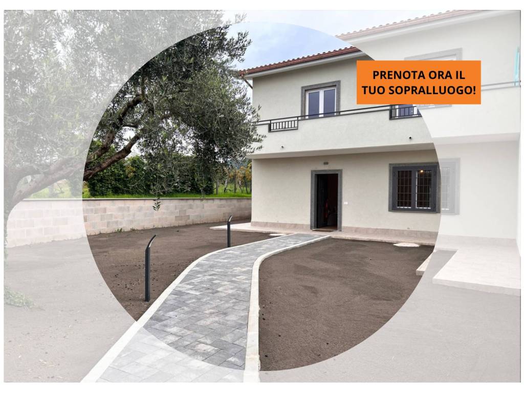 casa indipendente in vendita a Marino in zona Due Santi