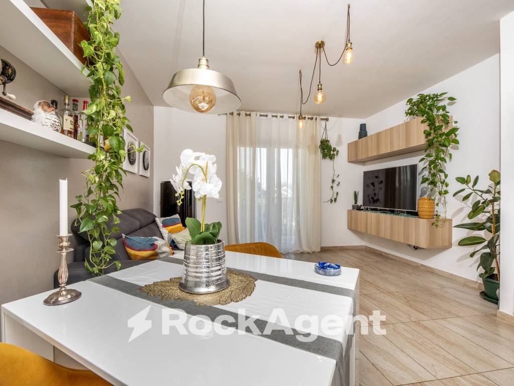 casa indipendente in vendita a Marino in zona Cava dei Selci