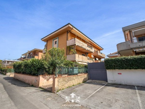 appartamento in vendita a Marino in zona Santa Maria delle Mole