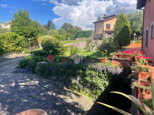 casa indipendente in vendita a Marino