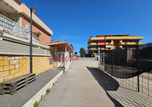 appartamento in vendita a Marino in zona Poggio delle Mole