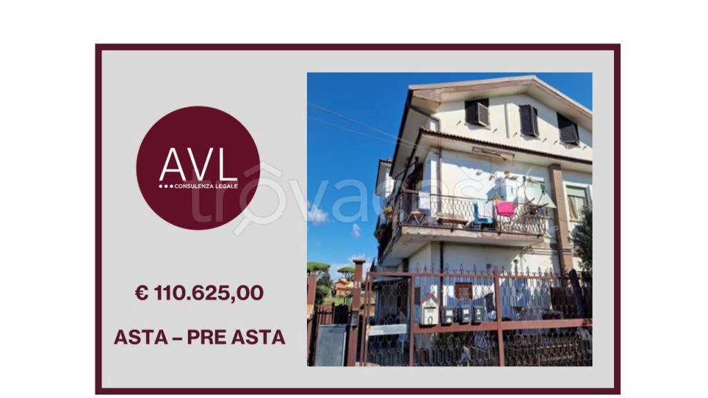appartamento in vendita a Marino in zona Frattocchie