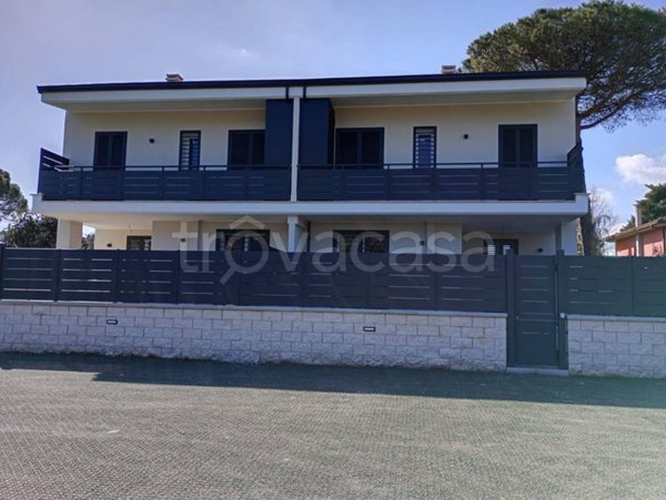 casa indipendente in vendita a Marino in zona Santa Maria delle Mole