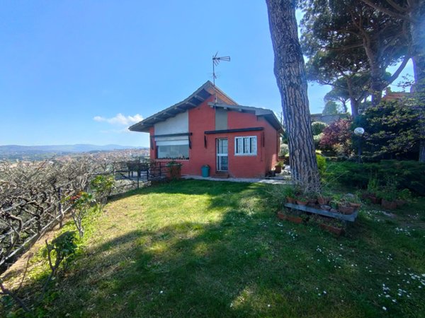 casa indipendente in vendita a Marino
