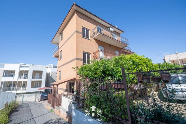 appartamento in vendita a Marino in zona Frattocchie