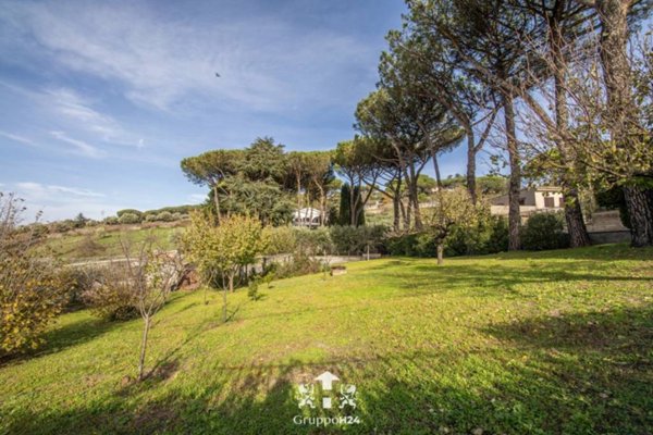 casa indipendente in vendita a Marino in zona Due Santi