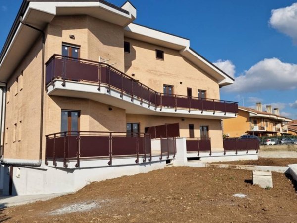 appartamento in vendita a Marino in zona Poggio delle Mole