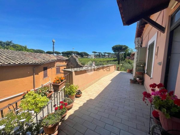 appartamento in vendita a Marino in zona Castelluccia